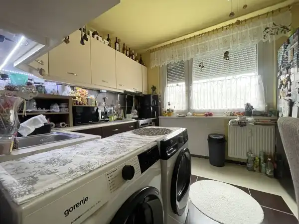 Eladó panellakás, Eger 3 szoba 61 m² 51.7 M Ft