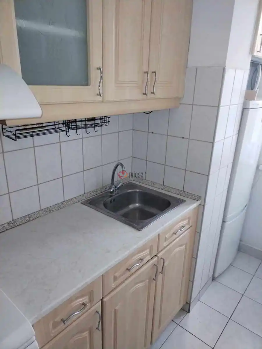 eladó panellakás, Eger