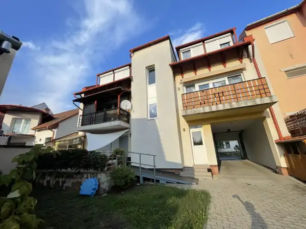 Eladó téglalakás, Eger 3 szoba 69 m² 53.7 M Ft