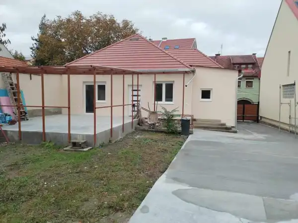 Eladó újszerű családi ház, Eger 4 szoba 100 m² 109 M Ft